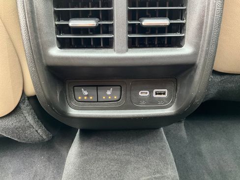 Certified 2024 Cadillac XT4 Premium Luxury w/ Active Safety Package image 38