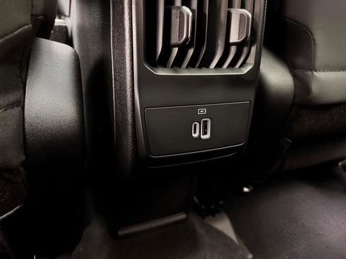 Used 2025 Alfa Romeo Tonale AWD/4WD image 20