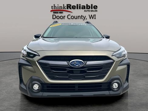 Used 2025 Subaru Outback Premium AWD/4WD image 8