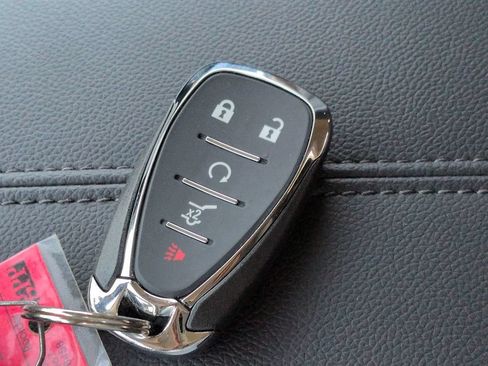 Used 2024 Chevrolet Equinox Premier FWD image 28