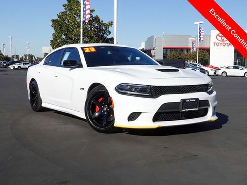 Used 2023 Dodge Charger R/T w/ Performance Handling Group image 2