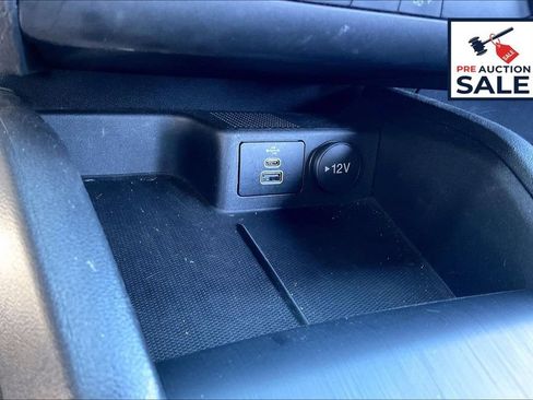 Used 2025 Ford Escape ST-Line AWD/4WD image 33