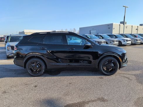 New 2026 Kia Sportage X-Line image 2