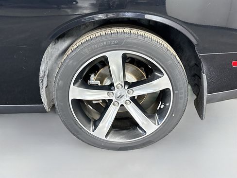 Used 2018 Dodge Challenger SXT w/ Blacktop Package image 35