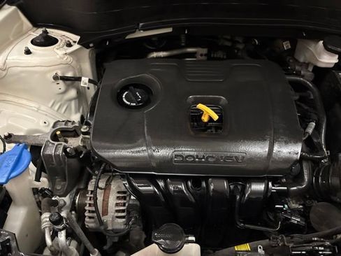Certified 2023 Kia Seltos S w/ Navigation Package FWD image 21