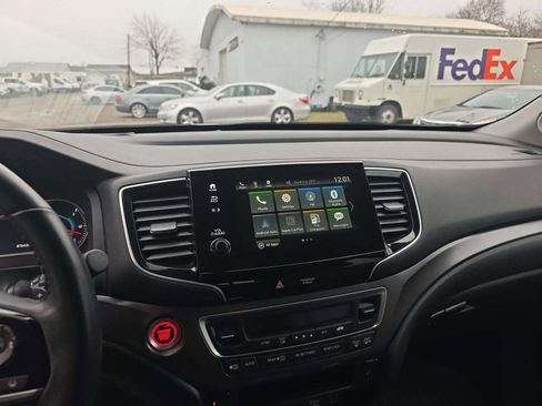 Used 2022 Honda Pilot Special Edition image 7