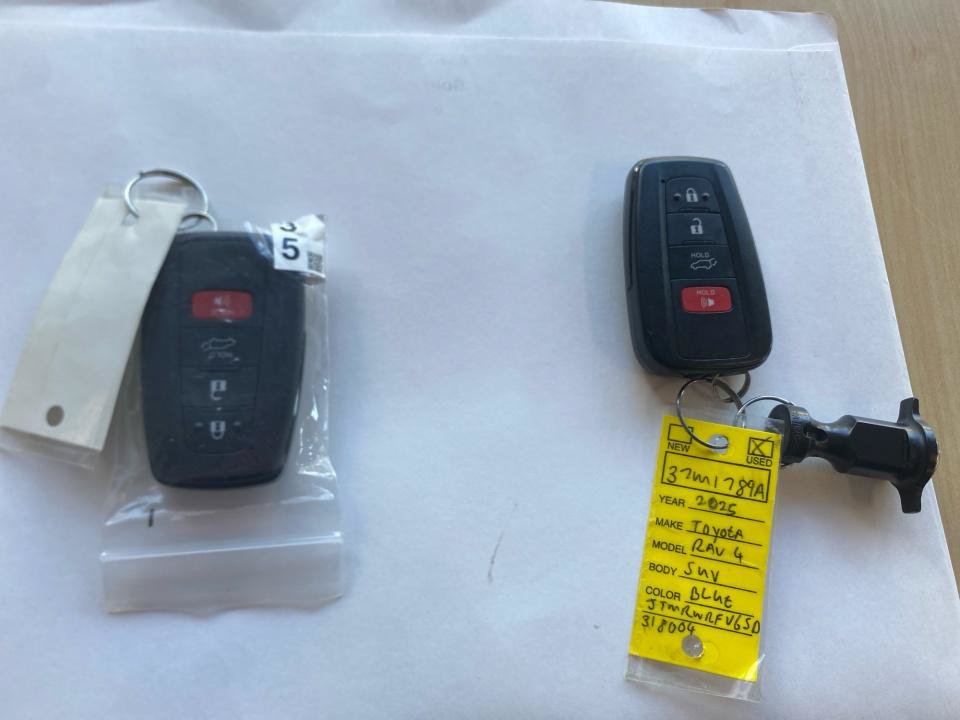 Used 2025 Toyota RAV4 XLE w/ Convenience Package AWD/4WD image 36