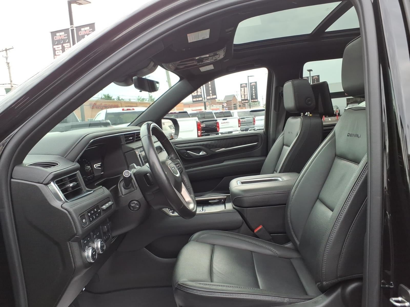 Used 2024 GMC Yukon Denali w/ Denali Reserve Package AWD/4WD image 26