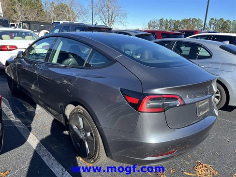 Used 2023 Tesla Model 3 Standard Range image 2
