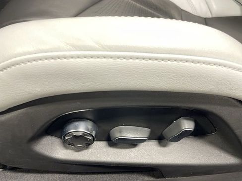 Used 2021 Chevrolet Corvette Stingray Preferred Conv w/ Z51 Performance Package image 12