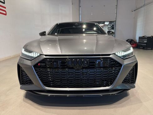 Used 2022 Audi RS 7 Sportback w/ Black Optic Package AWD/4WD image 3