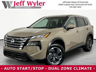 Used 2025 Nissan Rogue SV AWD/4WD video 1