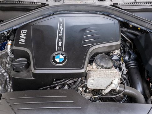 Used 2018 BMW 320i xDrive Sedan w/ Convenience Package AWD/4WD image 35
