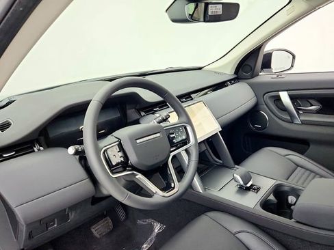 Used 2025 Land Rover Discovery Sport S image 20