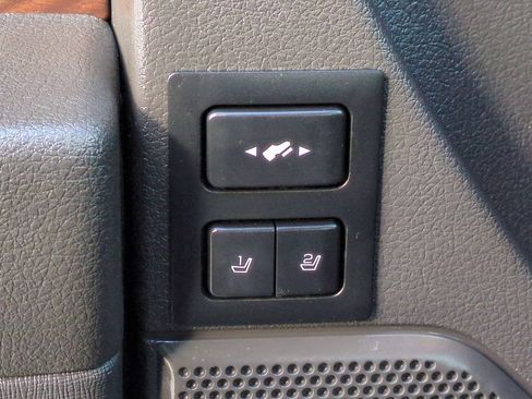 Used 2010 Ford Flex SEL image 27