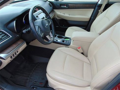 Used 2016 Subaru Outback 2.5i Limited image 10