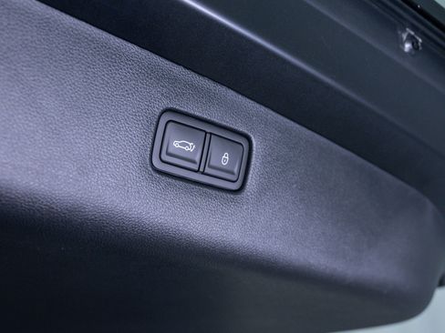 New 2026 Genesis GV70 2.5T Sport Prestige AWD/4WD image 9