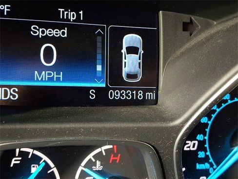 Used 2016 Ford Escape SE w/ SE Chrome Package image 19