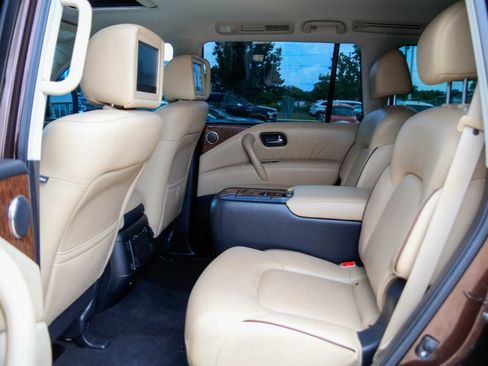 Used 2019 Nissan Armada Platinum w/ Captain's Chairs Package RWD image 9