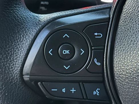Used 2022 Toyota Corolla LE FWD image 23
