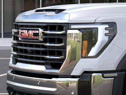 New 2026 GMC Sierra 2500 SLT w/ SLT Premium Package AWD/4WD image 13