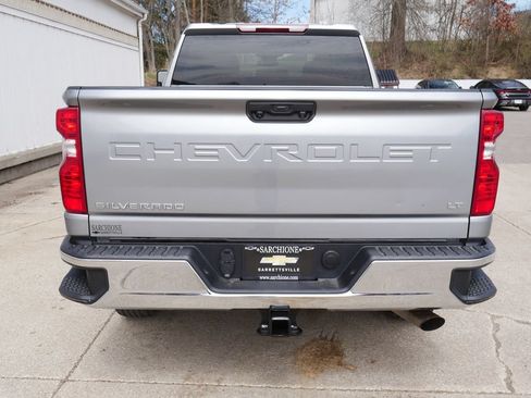 Used 2025 Chevrolet Silverado 2500 LT w/ Convenience Package AWD/4WD image 8
