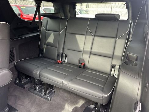 Used 2025 Cadillac Escalade ESV Premium Luxury image 45