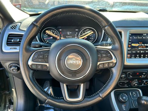 Used 2021 Jeep Compass Latitude w/ Sun and Sound Group image 12