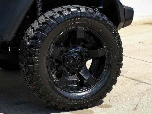 Used 2020 Jeep Wrangler Sport image 43