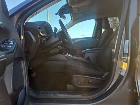 Used 2024 Ford Escape Active w/ Cold Weather Package image 2