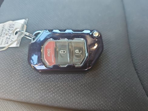 Used 2023 Jeep Wrangler Unlimited Sport image 36