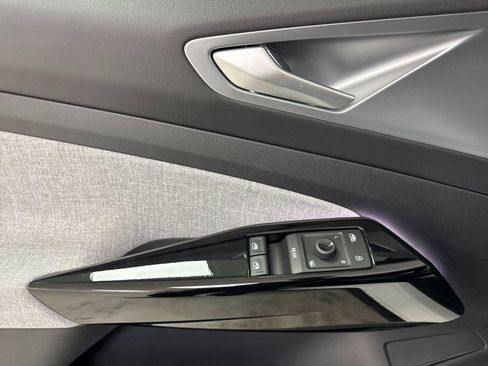 New 2026 Volkswagen ID.4 Pro RWD image 10