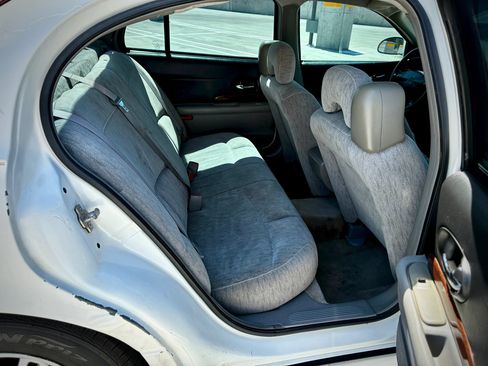 Used 2005 Buick Le Sabre Custom FWD image 23