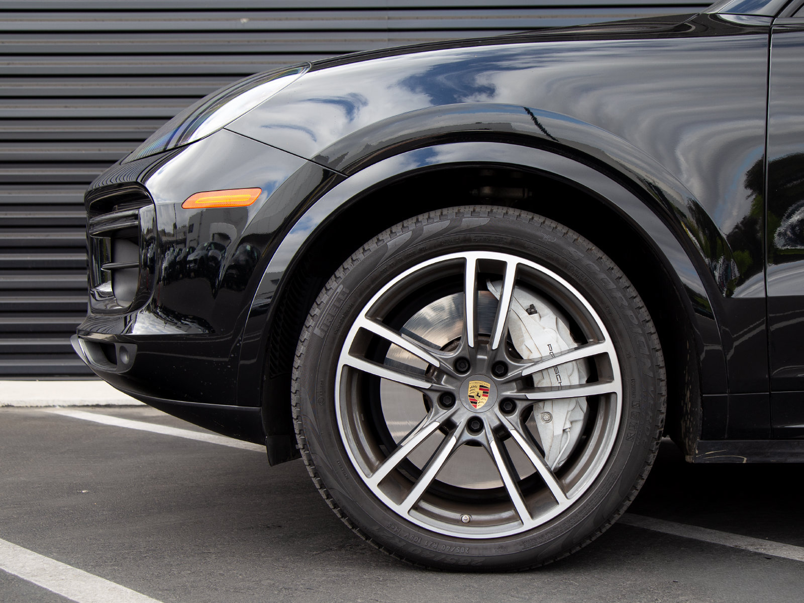 Certified 2023 Porsche Cayenne Turbo AWD/4WD image 11