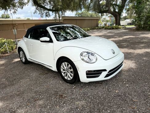 Used 2017 Volkswagen Beetle 1.8T S FWD image 3