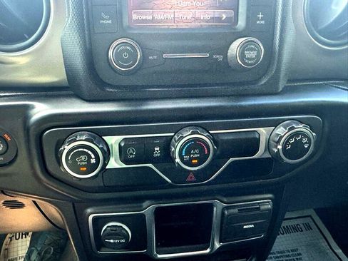 Used 2020 Jeep Wrangler Unlimited Sport image 22