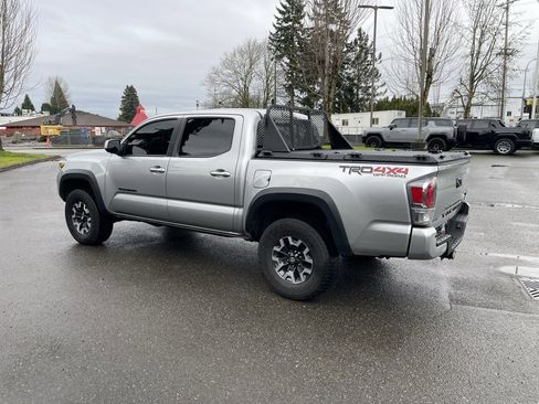 Used 2023 Toyota Tacoma TRD Off-Road image 3