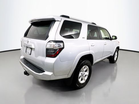 Used 2024 Toyota 4Runner SR5 AWD/4WD image 4