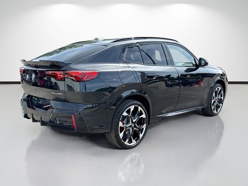 New 2026 BMW X2 xDrive28i w/ Technology Package AWD/4WD image 3