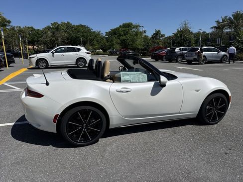 New 2026 MAZDA MX-5 Miata Grand Touring image 5