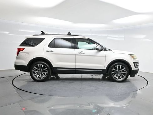 Used 2016 Ford Explorer Platinum AWD/4WD image 38