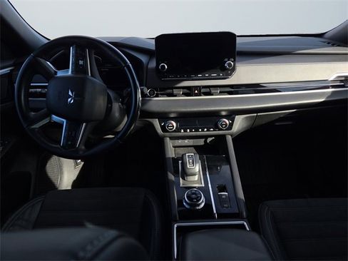 Used 2023 Mitsubishi Outlander SE Black Edition image 10