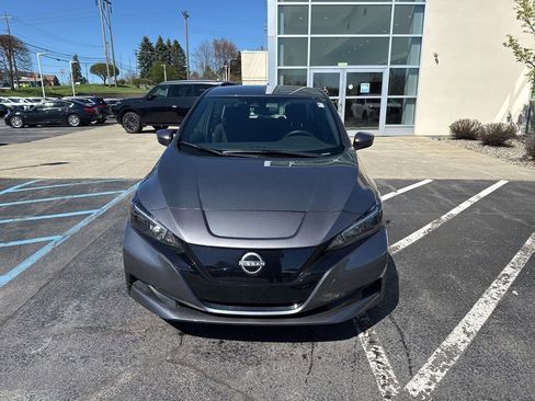 Used 2024 Nissan Leaf S image 12