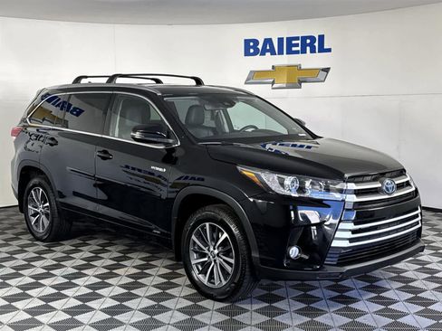 Used 2018 Toyota Highlander XLE image 7