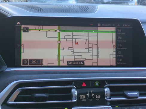 Used 2022 BMW X7 xDrive40i w/ Premium Package image 22