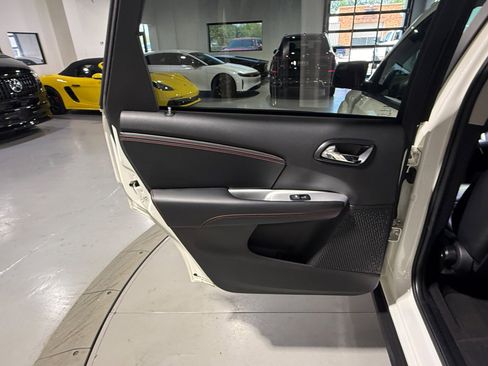 Used 2018 Dodge Journey GT AWD/4WD image 33