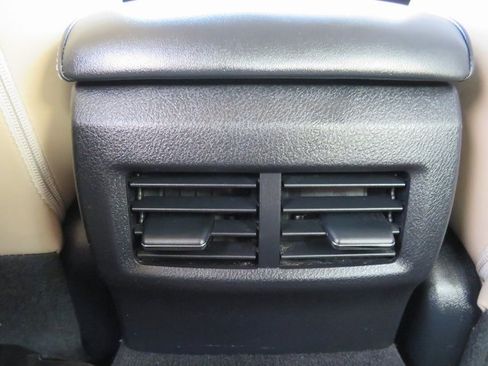 Used 2017 Lexus IS 200t image 19