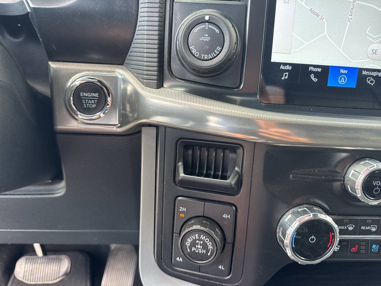 Used 2024 Ford F150 Lariat w/ Equipment Group 502A High AWD/4WD image 33