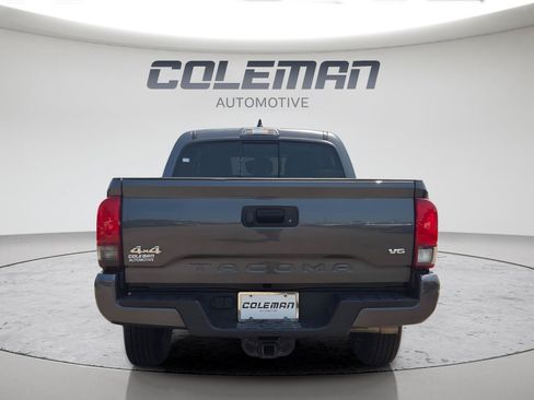 Used 2021 Toyota Tacoma SR AWD/4WD image 12
