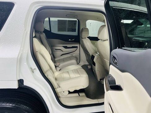 Used 2021 GMC Acadia Denali image 33